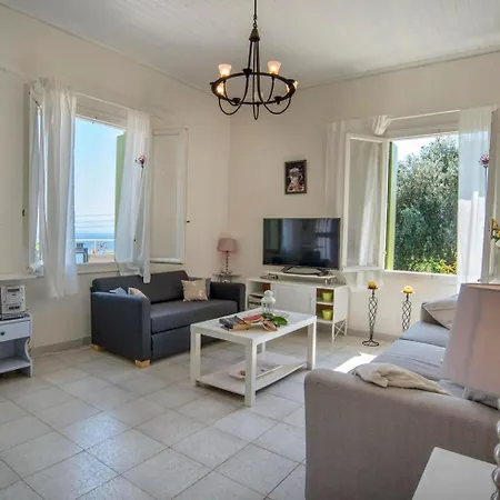 Agnis House Антипаксос